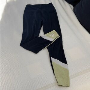 Beyond Yoga x Peloton navy Leggings